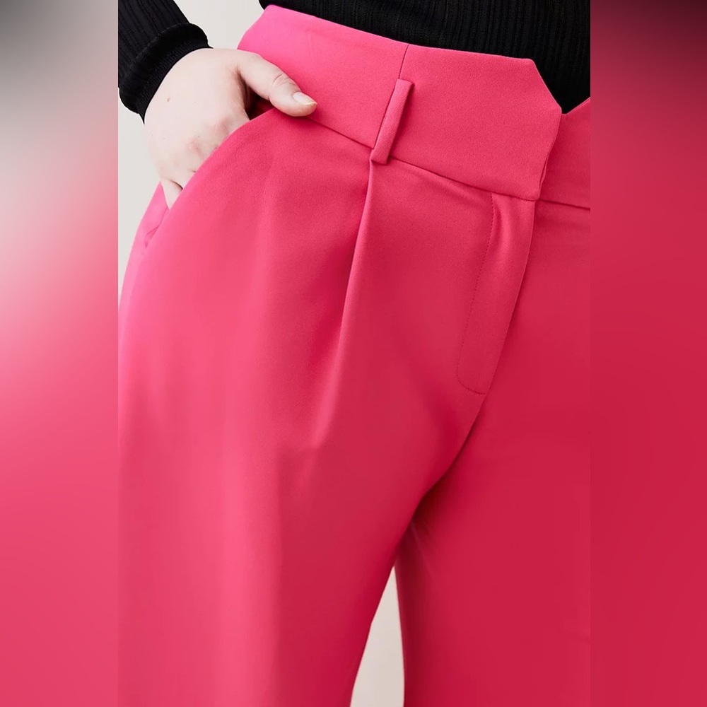 HIGH WAISTED WIDE LEG CORAL TROUSERS. Size 6 US